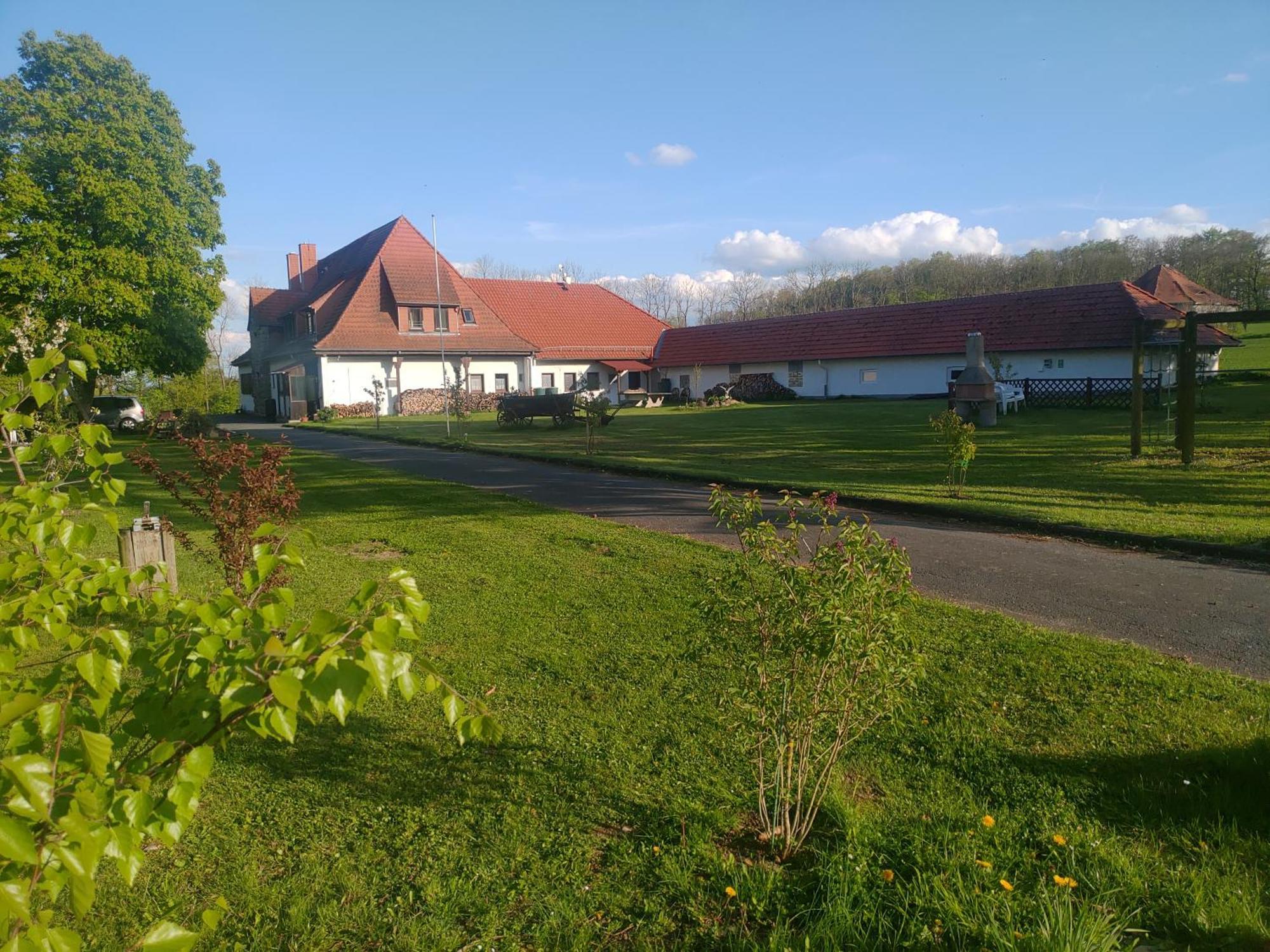 Haus Ringgau - Urlaub, Gemeinschaft Und Erlebnis Im Herzen Von Deutschland Herleshausen Exteriör bild